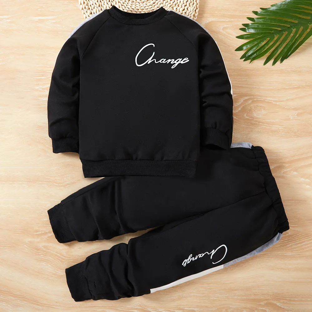 【18M-6Y】2-piece Boys Casual Cotton Letter Printe Round Neck Sweatshirt And Pants Set