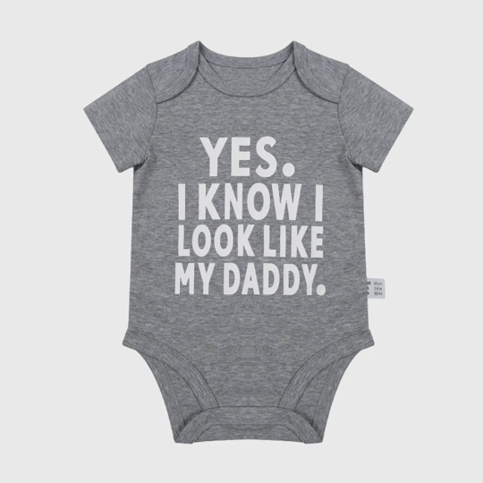 【0M-24M】Adorable Baby Bodysuit With "Yes, I Know I Look Like My Daddy" Print