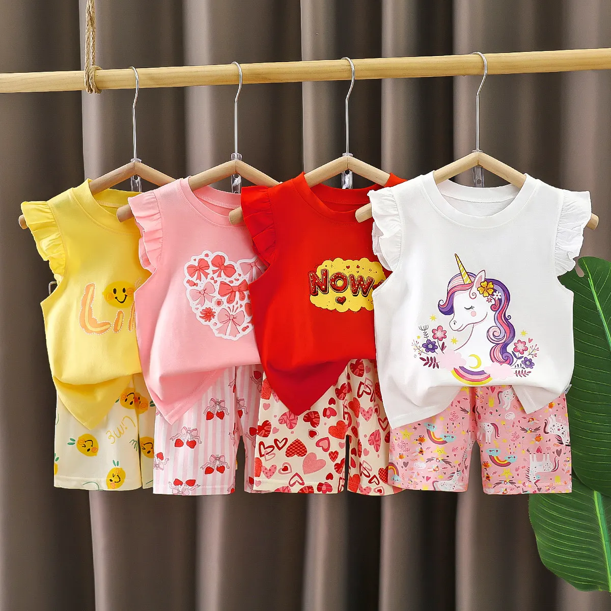 【6M-6Y】Girls' Fun Print Flutter Sleeve Short-Sleeve Top & Shorts Set