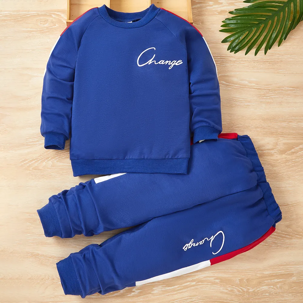 【18M-6Y】2-piece Boys Casual Cotton Letter Printe Round Neck Sweatshirt And Pants Set